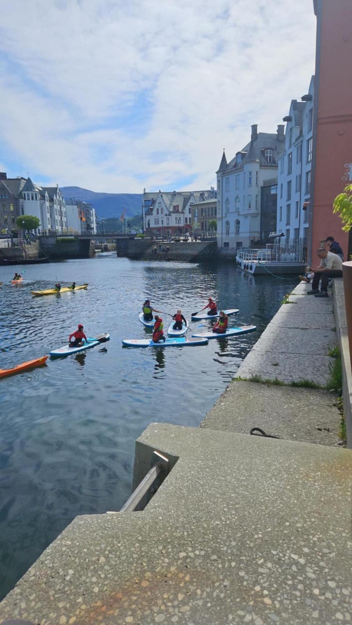 In The Heart Of Brosundet! Fully Equipped 3 Bed Room Ap Ålesund Eksteriør billede